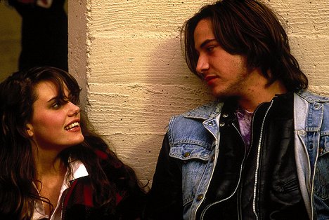 Ione Skye, Keanu Reeves - W zakolu rzeki - Z filmu