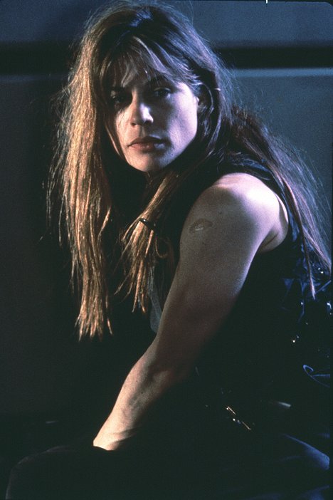 Linda Hamilton - Terminator 2: Judgment Day - Photos