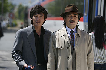 Seung-woo Jo, Yoon-shik Baek - Tajja - Z filmu