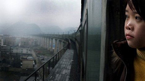 Qin Zhang - Last Train Home - Kuvat elokuvasta