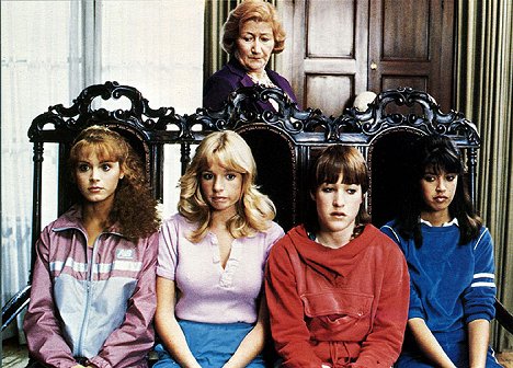Betsy Russell, Kari Lizer, Fran Ryan, Kathleen Wilhoite, Phoebe Cates - Escuela privada… para chicas - De la película