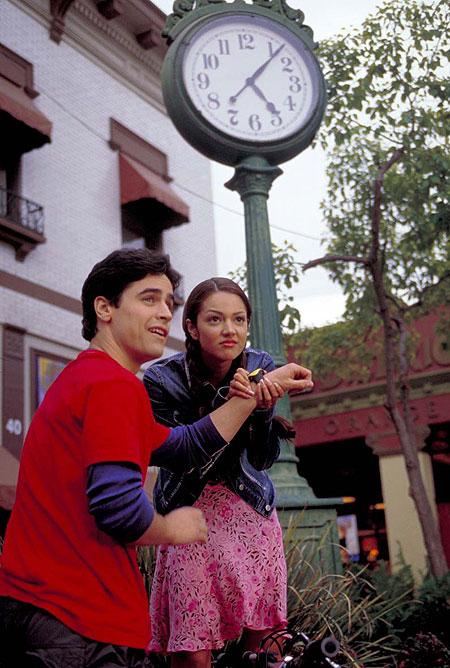 Jesse Bradford, Paula Garcés - Clockstoppers - Kuvat elokuvasta