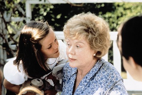 Alexandra Johnes, Glynis Johns - Zelly and Me - Film