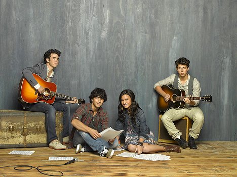 Kevin Jonas, Joe Jonas, Demi Lovato, Nick Jonas - Camp Rock 2: Velký koncert - Promo