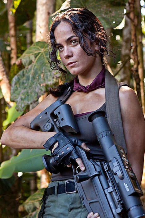 Alice Braga - Predators - Van film