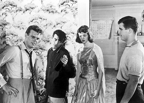 Peter Miller, Rosemary Howard, Tom Laughlin - The Delinquents - Film