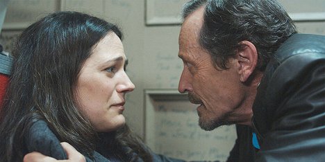 Lisa Houle, Stephen McHattie - Pontypool - Kuvat elokuvasta