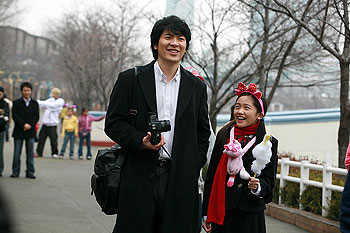 Sang-kyung Kim, Bo-bae Han - Joyonghan sesang - Filmfotos