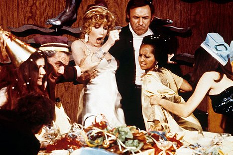 Ernest Borgnine, Stella Stevens, Gene Hackman - Tragedia "Posejdona" - Z filmu