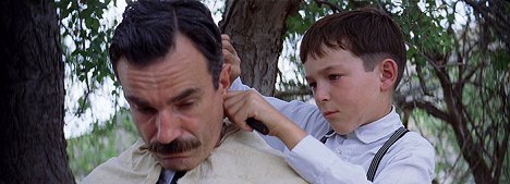 Daniel Day-Lewis, Dillon Freasier - There Will Be Blood - Photos