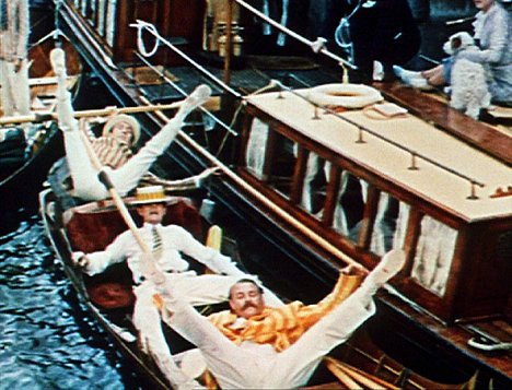 Laurence Harvey, David Tomlinson - Drei Mann in einem Boot - Filmfotos