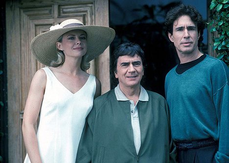 Faith Ford, Dudley Moore, John Shea - A Weekend in the Country - Film