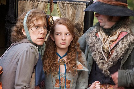 Juliet Stevenson, Dakota Blue Richards - Le Secret de Moonacre - Film