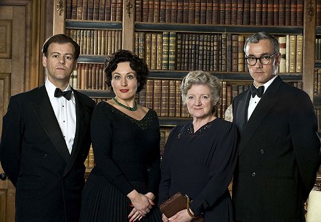 Rupert Graves, Lucy Cohu, Julia McKenzie, Ben Miles - Agatha Christie's Marple - A Pocket Full of Rye - De filmes