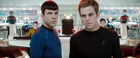 Zachary Quinto, Chris Pine - Star Trek - Die Zukunft hat begonnen - Filmfotos