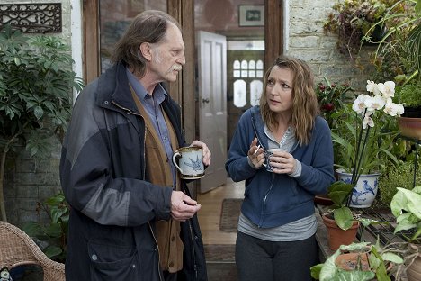 David Bradley, Lesley Manville - Another Year - Filmfotos