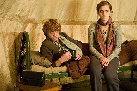 Rupert Grint, Emma Watson - Harry Potter a Relikvie smrti - část 1 - Z filmu