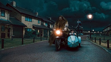 Robbie Coltrane, Daniel Radcliffe - Harry Potter und die Heiligtümer des Todes (Teil 1) - Filmfotos