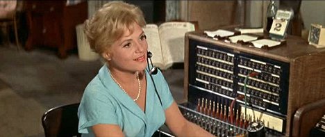 Judy Holliday - Suena el teléfono - De la película