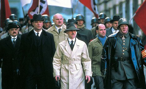 Liev Schreiber, Jiří Maria Sieber, Robert Carlyle, James Babson, Chris Larkin - Hitler: El reinado del mal - De la película