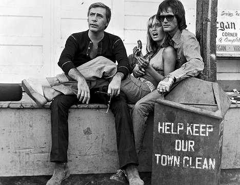 Adam Roarke, Susan George, Peter Fonda