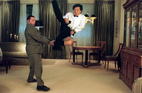 Jackie Chan, Bradley James Allan - Vestido a Rigor - De filmes