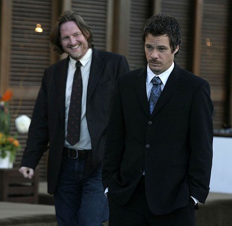 Donal Logue, Michael Raymond-James - Terriers - Film