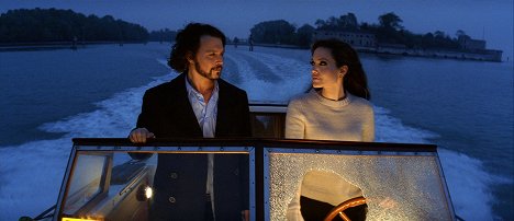 Johnny Depp, Angelina Jolie - The Tourist - Photos