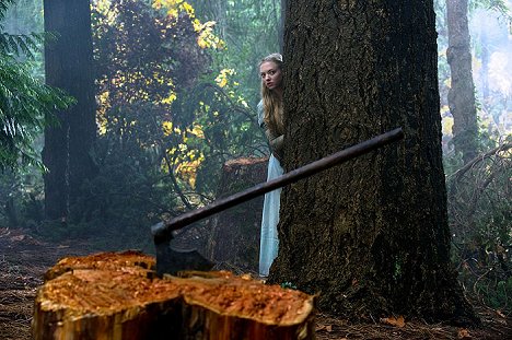 Amanda Seyfried - Caperucita Roja - De la película