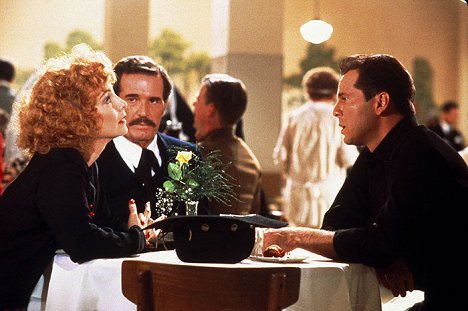 Kathleen Quinlan, James Garner, Bruce Willis - Sunset - Z filmu