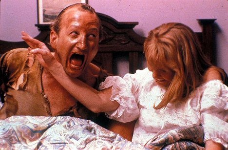 Robert Englund, Lisa Wilcox - Nightmare on Elm Street 5 - Das Trauma - Filmfotos