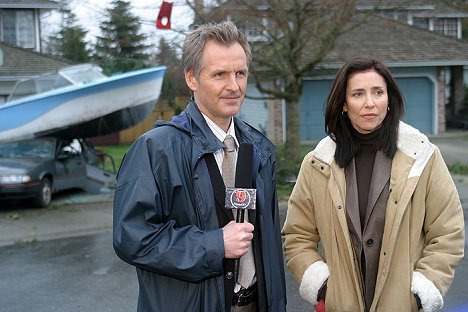 Andrew Airlie, Mimi Rogers