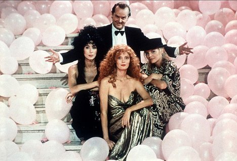 Cher, Jack Nicholson, Susan Sarandon, Michelle Pfeiffer - Čarodějky z Eastwicku - Z filmu