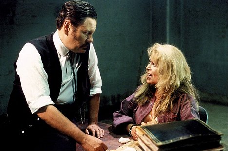 William Forsythe, Leslie Easterbrook - Los renegados del diablo - De la película