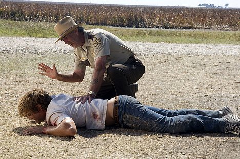 R. Lee Ermey, Taylor Handley - The Texas Chainsaw Massacre: The Beginning - Photos
