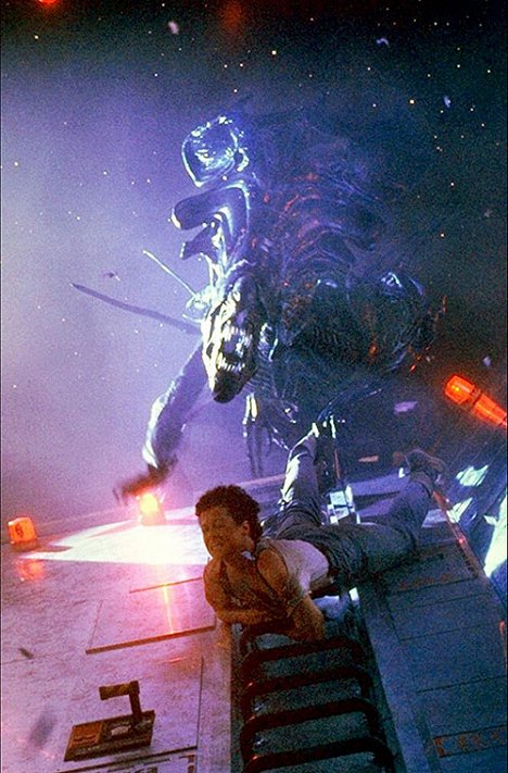 Sigourney Weaver - Aliens - Photos