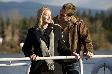 Elisabeth Röhm, Michael Shanks - Desperate Escape - Z filmu