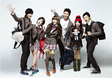 Soo-hyun Kim, Eun-jeong Ham, Suzy Bae, Taecyeon, IU - Dream High - De la película