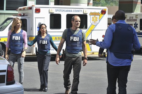 Beau Garrett, Janeane Garofalo, Michael Kelly - Criminal Minds: Team Red - Filmfotos
