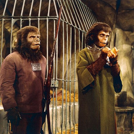 Buck Kartalian, Kim Hunter - Planet of the Apes - Photos