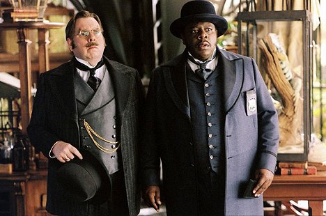Timothy Spall, Cedric the Entertainer - Lemony Snicket's A Series of Unfortunate Events - Photos