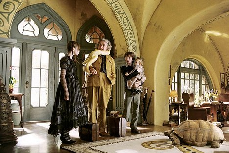 Emily Browning, Billy Connolly, Liam Aiken, Shelby Hoffman - Lemony Snicket's A Series of Unfortunate Events - Photos