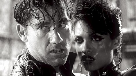 Clive Owen, Rosario Dawson - Sin City - Photos