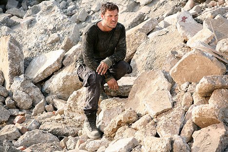 Brian Austin Green - Terminator: The Sarah Connor Chronicles - Dungeons & Dragons - Photos