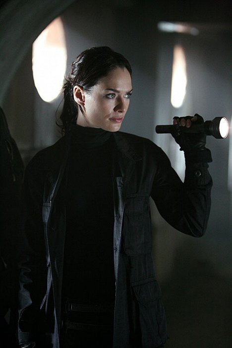 Lena Headey - Terminator: The Sarah Connor Chronicles - Photos