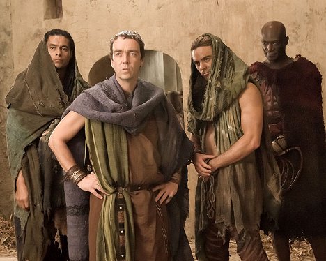 Antonio Te Maioha, John Hannah, Dustin Clare, Peter Mensah - Spartacus: Gods of the Arena - Photos