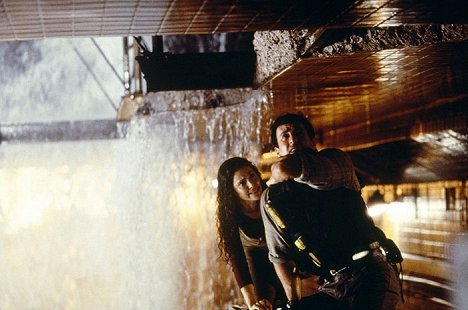 Amy Brenneman, Sylvester Stallone - Daylight (Pánico en el túnel) - De la película
