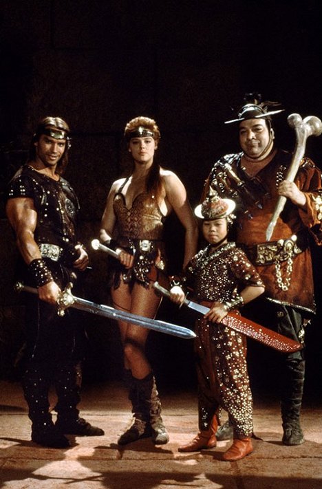 Arnold Schwarzenegger, Brigitte Nielsen, Ernie Reyes Jr., Paul L. Smith - El guerrero rojo - Promoción