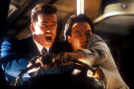 Arnold Schwarzenegger, Jim Belushi - Red Heat - Filmfotos