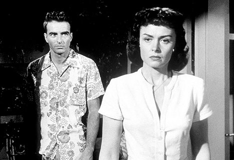 Montgomery Clift, Donna Reed - From Here to Eternity - Photos